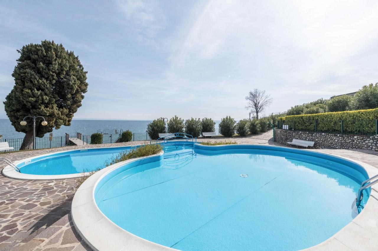 On The Beach Lake View Manerba del Garda Dış mekan fotoğraf
