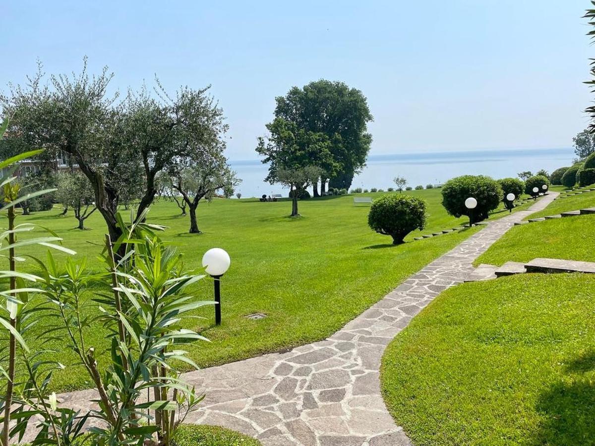 On The Beach Lake View Manerba del Garda Dış mekan fotoğraf