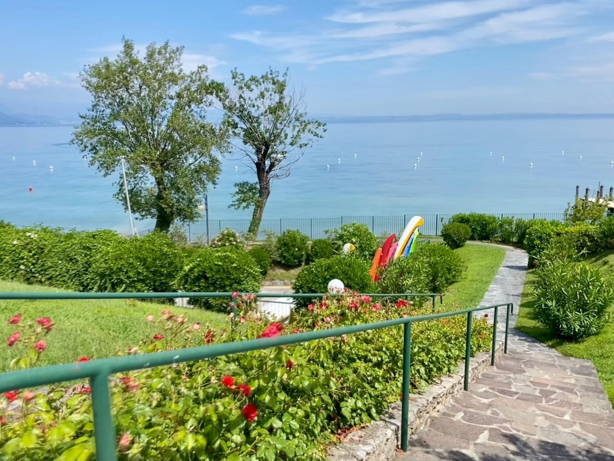 On The Beach Lake View Manerba del Garda Dış mekan fotoğraf